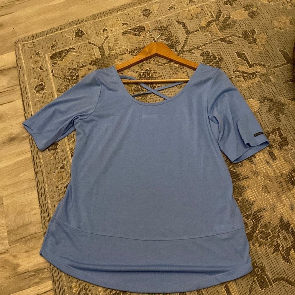 Columbia top - Picture 1 of 7